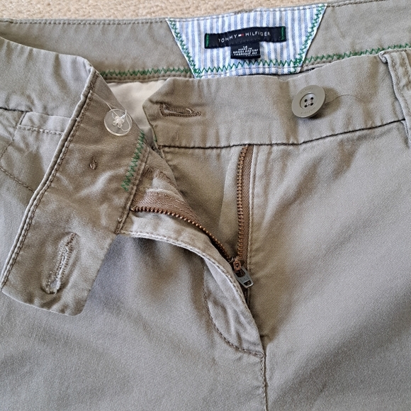 Tommy Hilfiger Cropped Pants Women's Size 14 Taupe Straight Leg Cotton Capri - Picture 7 of 15